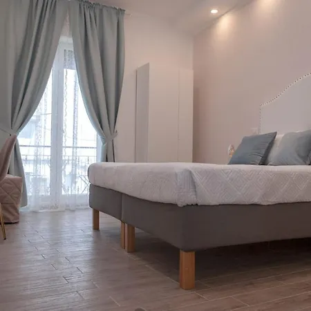 Couette-café Costa46 4*